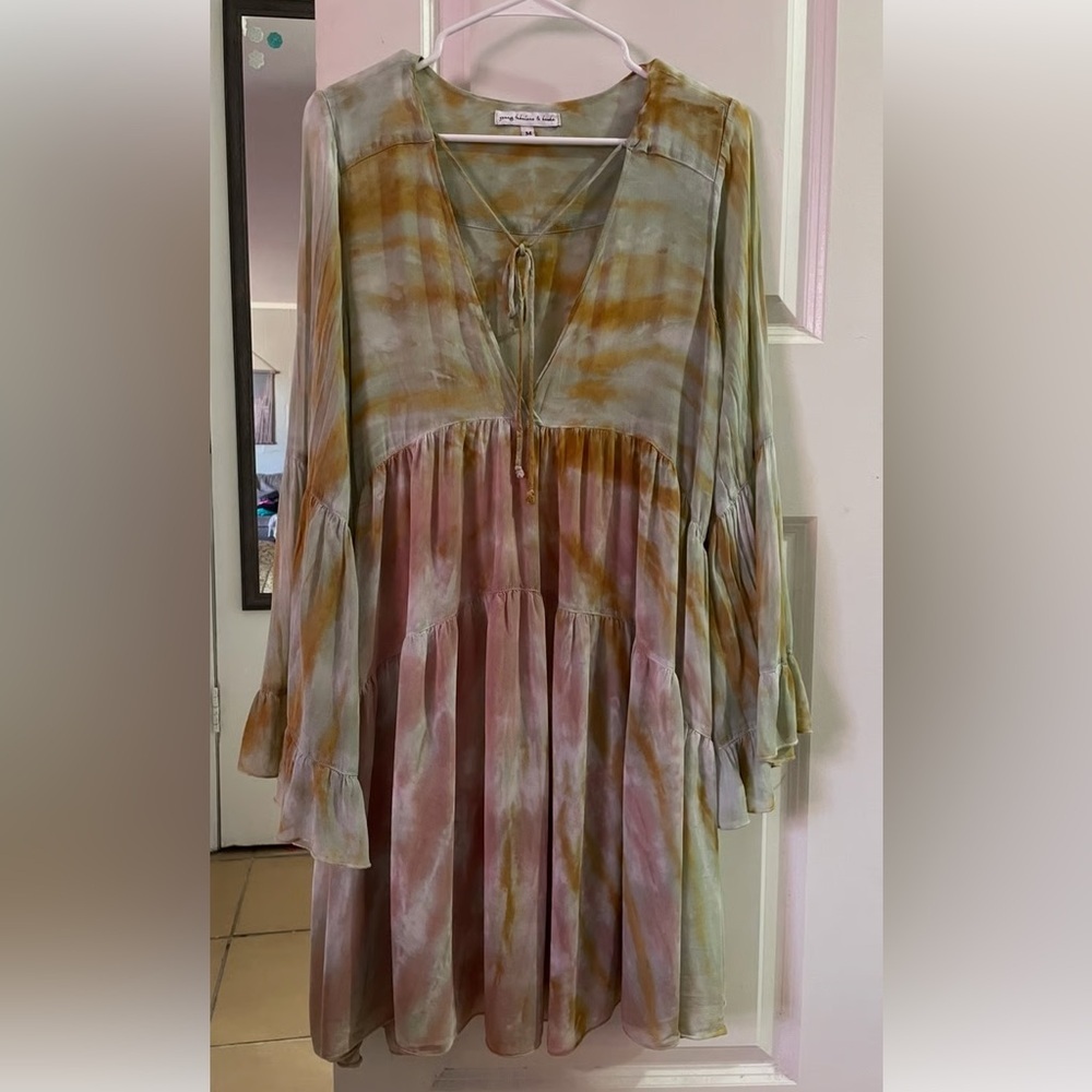 NWT YOUNG FABULOUS & BROKE Rosa Pastel Tie-Dye silk Bell Sleeve Dress Small - Picture 4 of 8